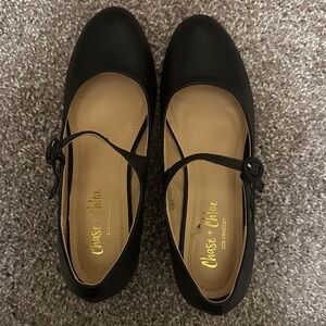 Chase + Chloe Black Flats with Bow Detail
